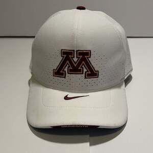 Minnesota Golden Gophers Nike Dri-FIT Classic99 Performance Flex Hat